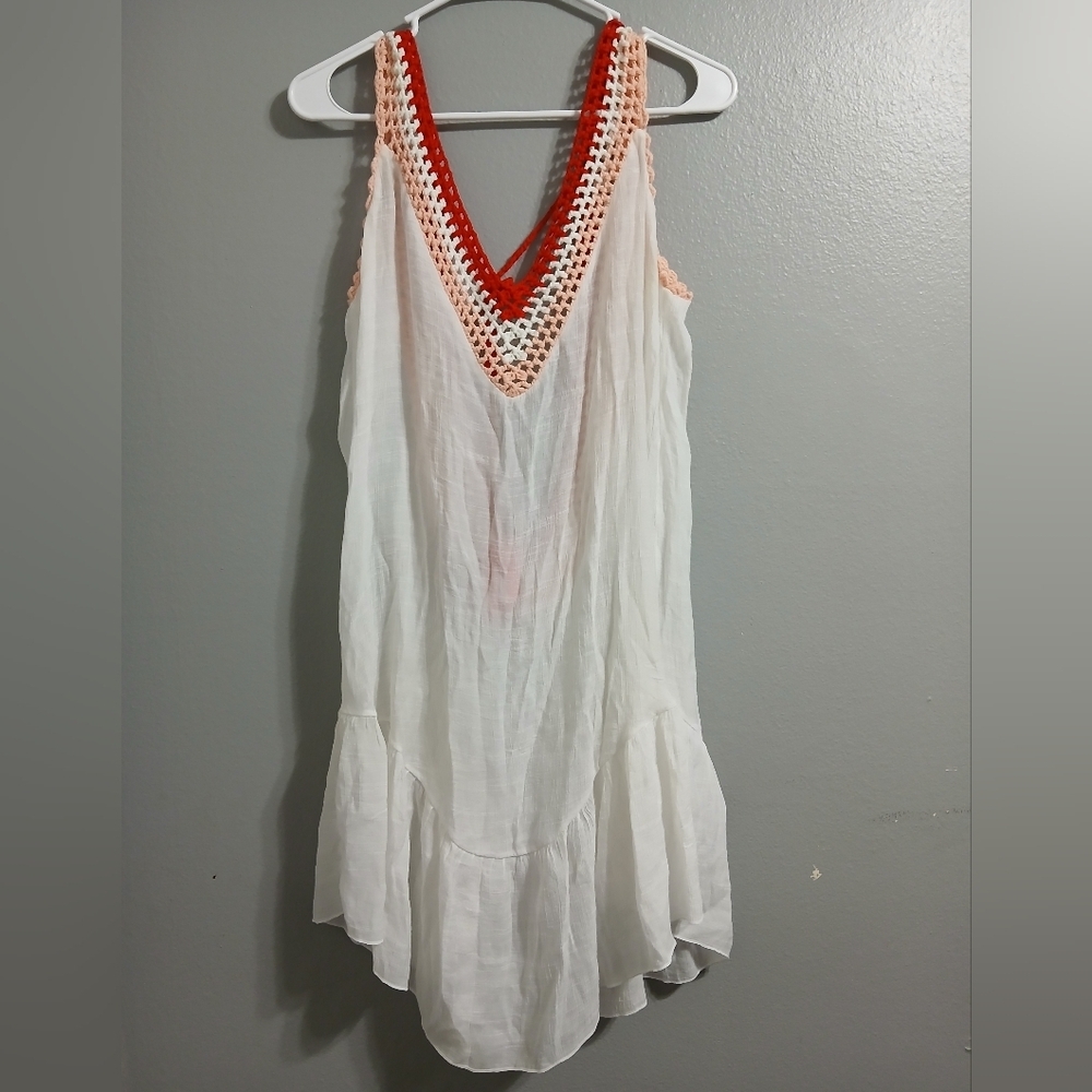 Cupshe White and Pink Ruffle Hem Swim Coverup - Picture 3 of 13